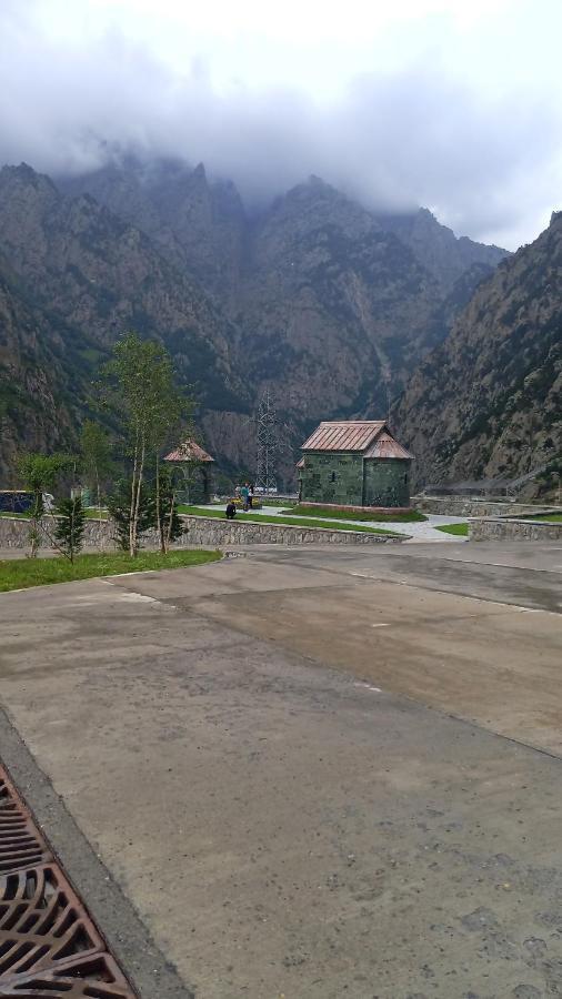 Hôtel Eastern Georgia à Kazbegi Extérieur photo